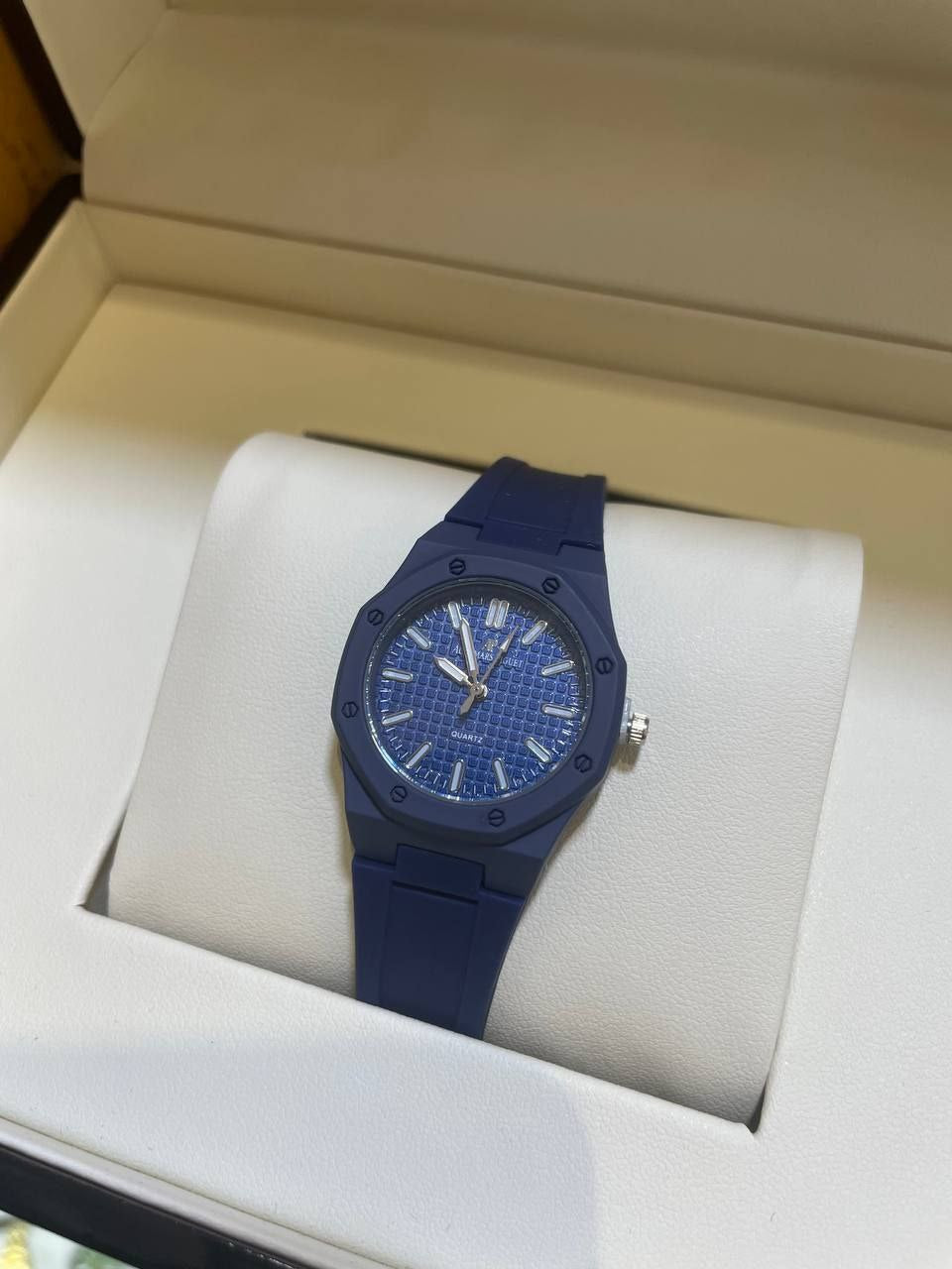 AUDEMARS PUIGET FULL COLOR