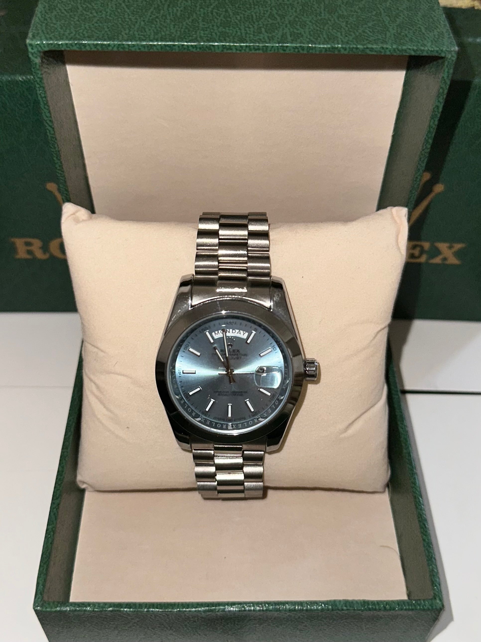 ROLEX DAY DATE TABLEAU BLUE CIEL